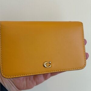 Coach Slim Card Case Buttercup/pale yellow